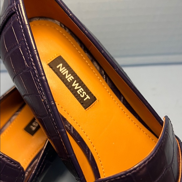 NEW Nine West Deep Purple Flats Embossed Crocodile Slip Ons Career Loafers 7.5M - Picture 5 of 16